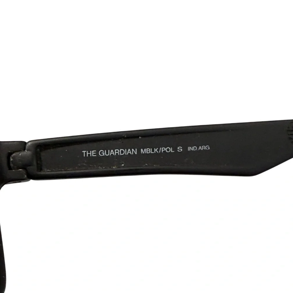 Vulk sunglasses the guardian mblk /pol 30710083107